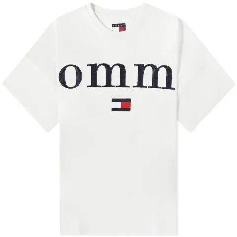 Split Hem Graphic Logo T-Shirt