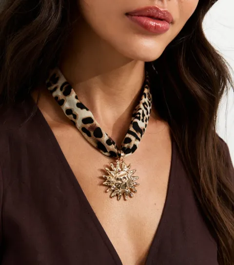 Brown Leopard Print Sun Pendant Necklace