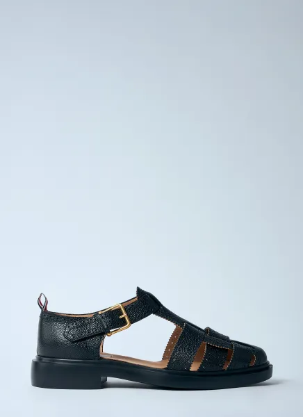Pebble Grain Fisherman Sandals