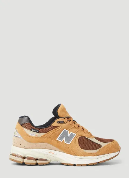 2002R Sneakers