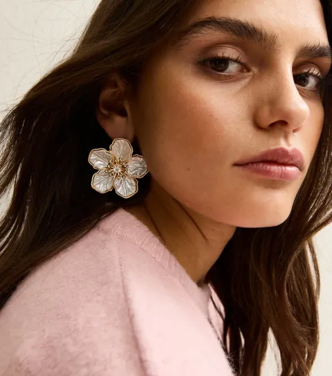 Gold Tone Cream Resin Large Flower Stud Earrings