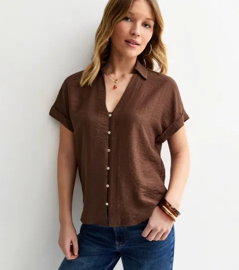New Look Women's Brown Crinkled Short Sleeve Shirt