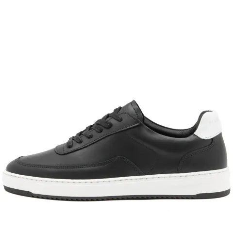 Mondo Lux Sneaker