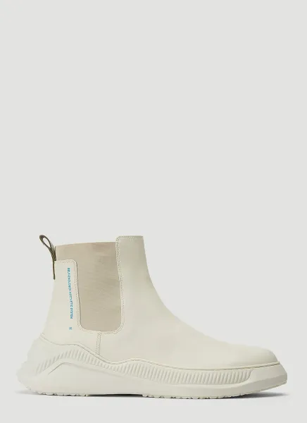 Free Solo Chelsea Boots