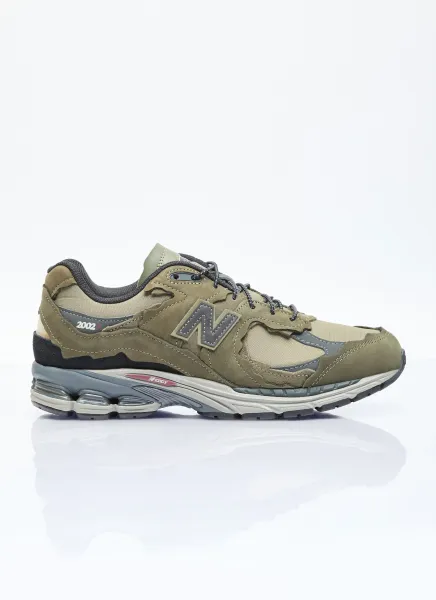 2002R Sneakers