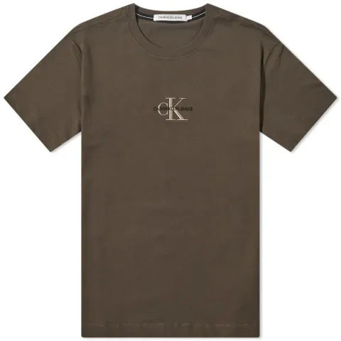 New Iconic Essential T-Shirt