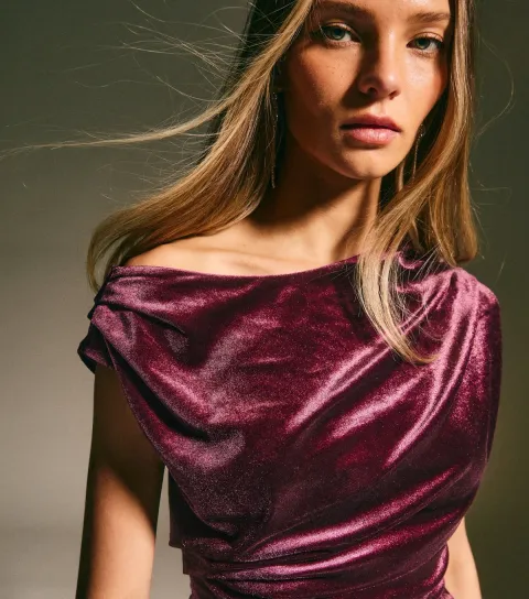 Women's Burgundy Velvet Off The Shoulder Ruched Top