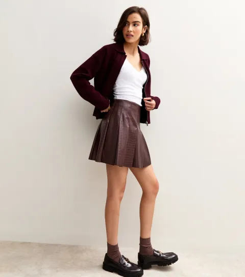 Women's Burgundy Crocodile Effect Faux Leather Pleated Mini Skirt