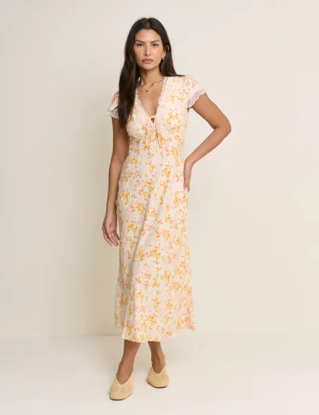 Nobody's Child Floral V-Neck Tie Detail Midi Tea Dress White Mix