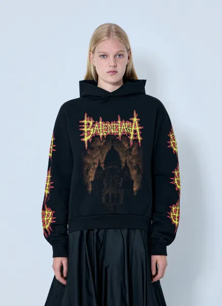 Medium Fit Hoodie