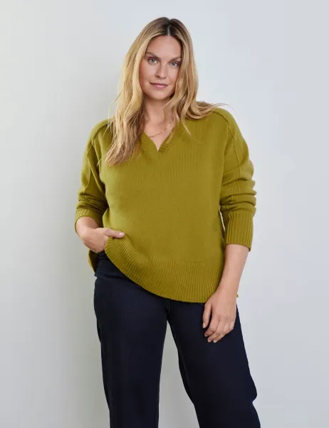 Live Unlimited London Pure Wool V-Neck Jumper Green