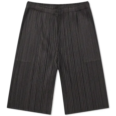 Pleats Shorts