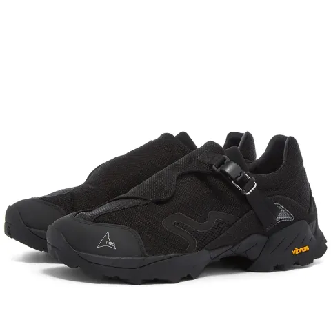 Minar Hiking Sneaker