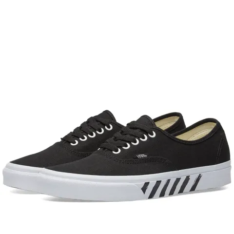 UA Authentic 'Black & White'