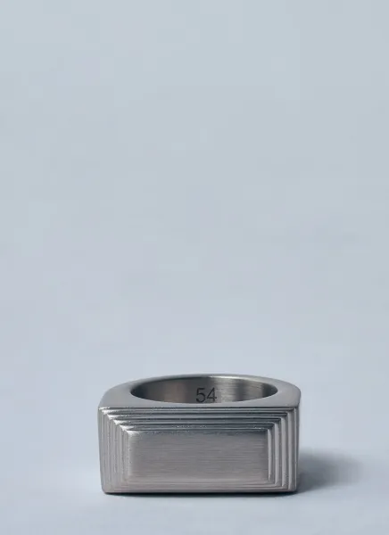 Etched Beveled Ring