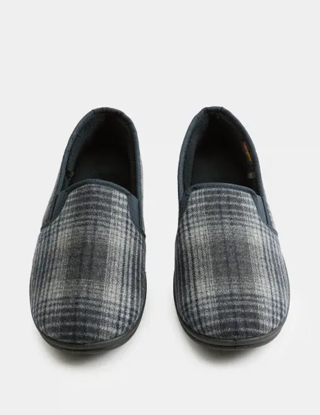 Marks & Spencer Fleece Lined Slippers with Freshfeet Black Mix