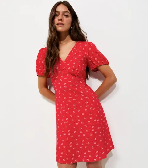 Women's Petite Red Floral Dot Print V-Neck Mini Dress