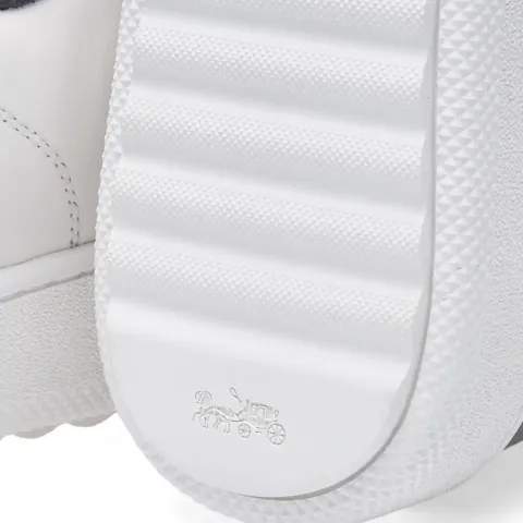 C210 Sneaker