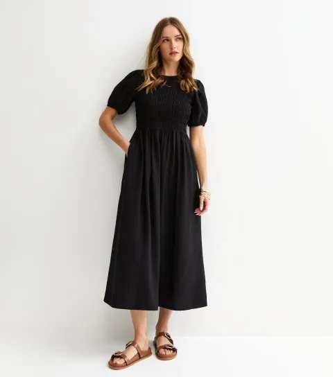 Women's Black Shirred Body Short Sleeve Midi Dress