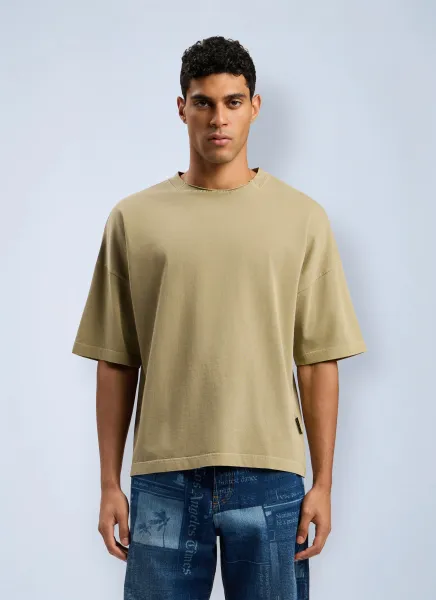 Curved Logo Loose Collar T-Shirt