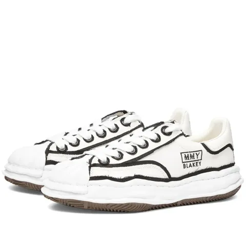 Blakey Low Original Sole Overhanging