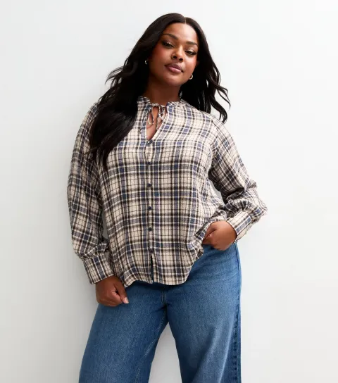 Women's Plus Size Blue Checked Tie Neck Blouse Curves