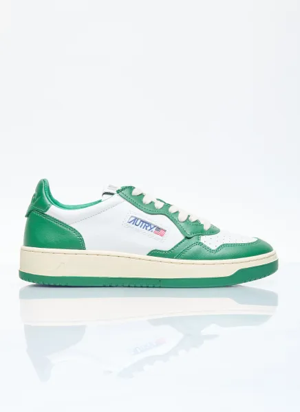 Medalist Low Top Sneakers