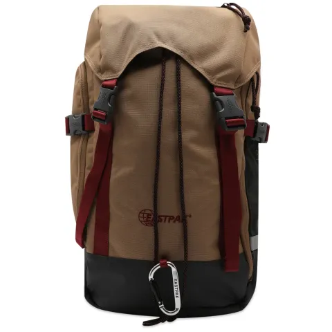 Out Camera Pack
