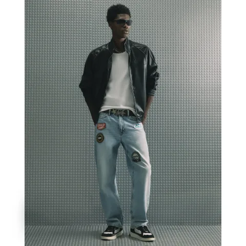 River Island Loose Fit Mont Prix Badge Jeans