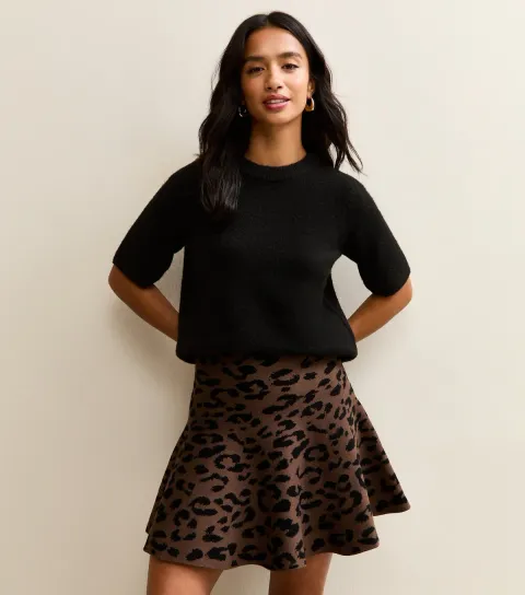 Women's Petite Brown Animal Pattern Flared Mini Skirt