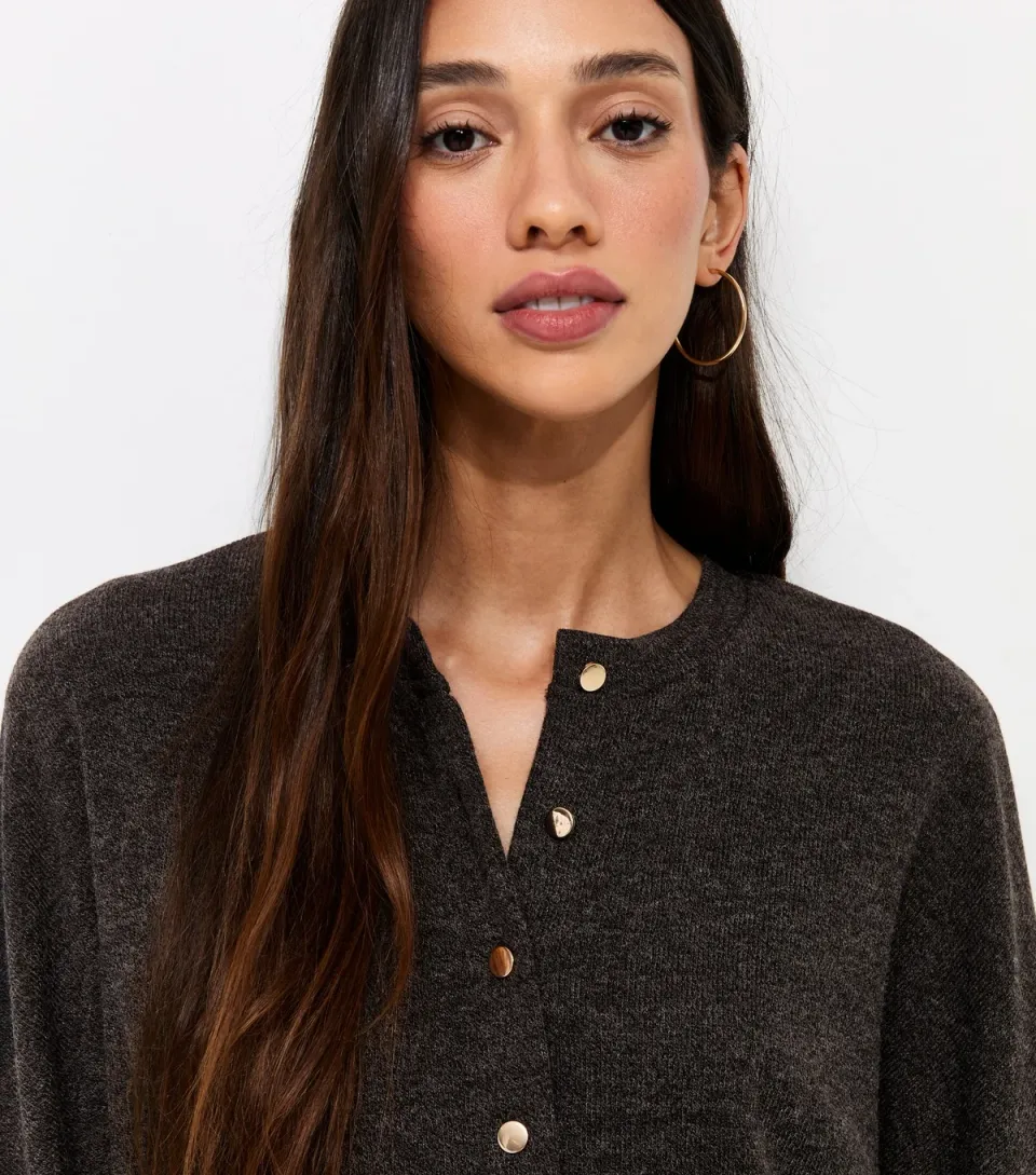 Women's Dark Grey Fitted Hem Crew Neck Cardigan