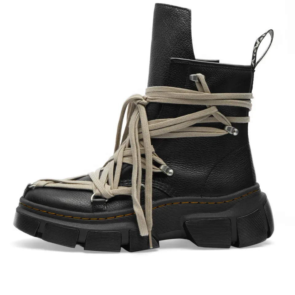 x Dr. Martens 1460 DMXL Mega Lace Boot