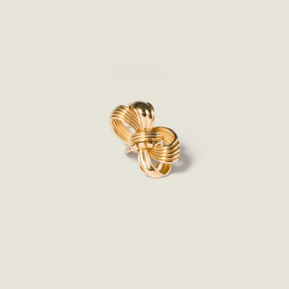 Metal ring