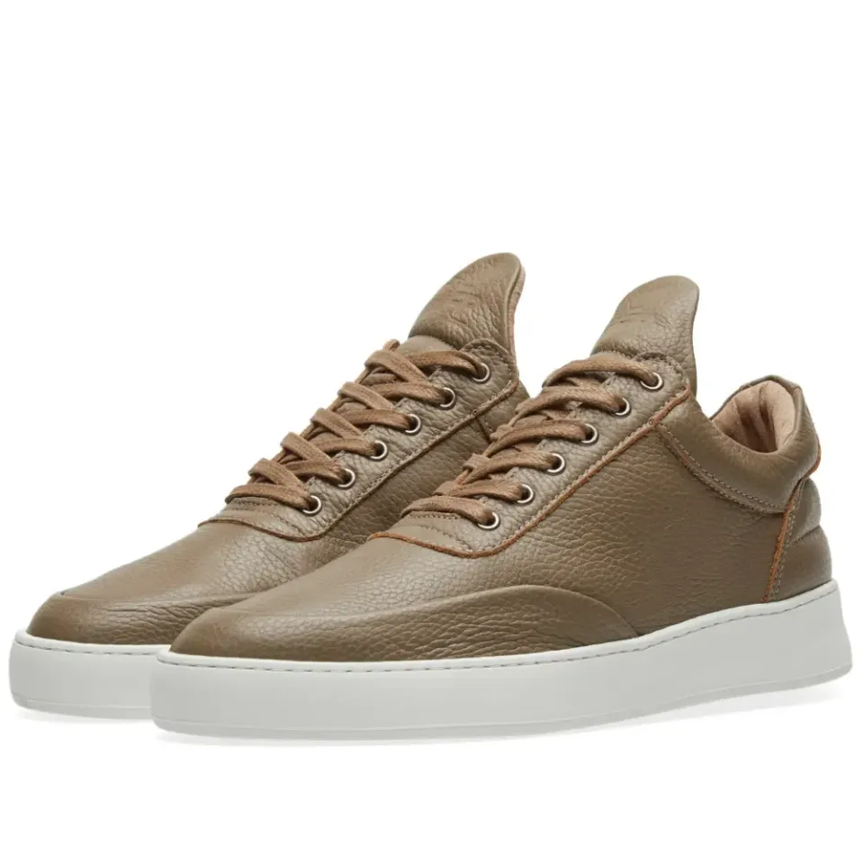 Low Top Sneaker