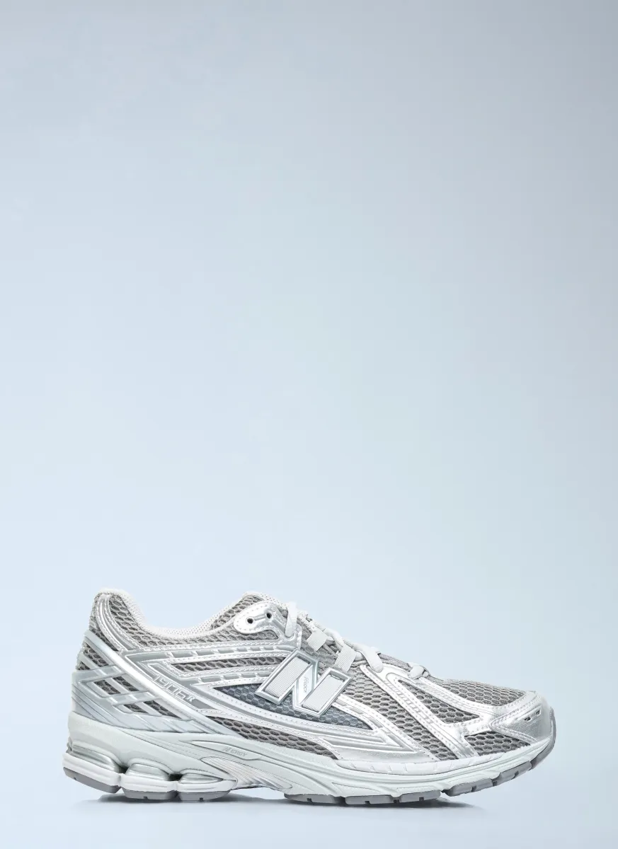 1906R Sneakers