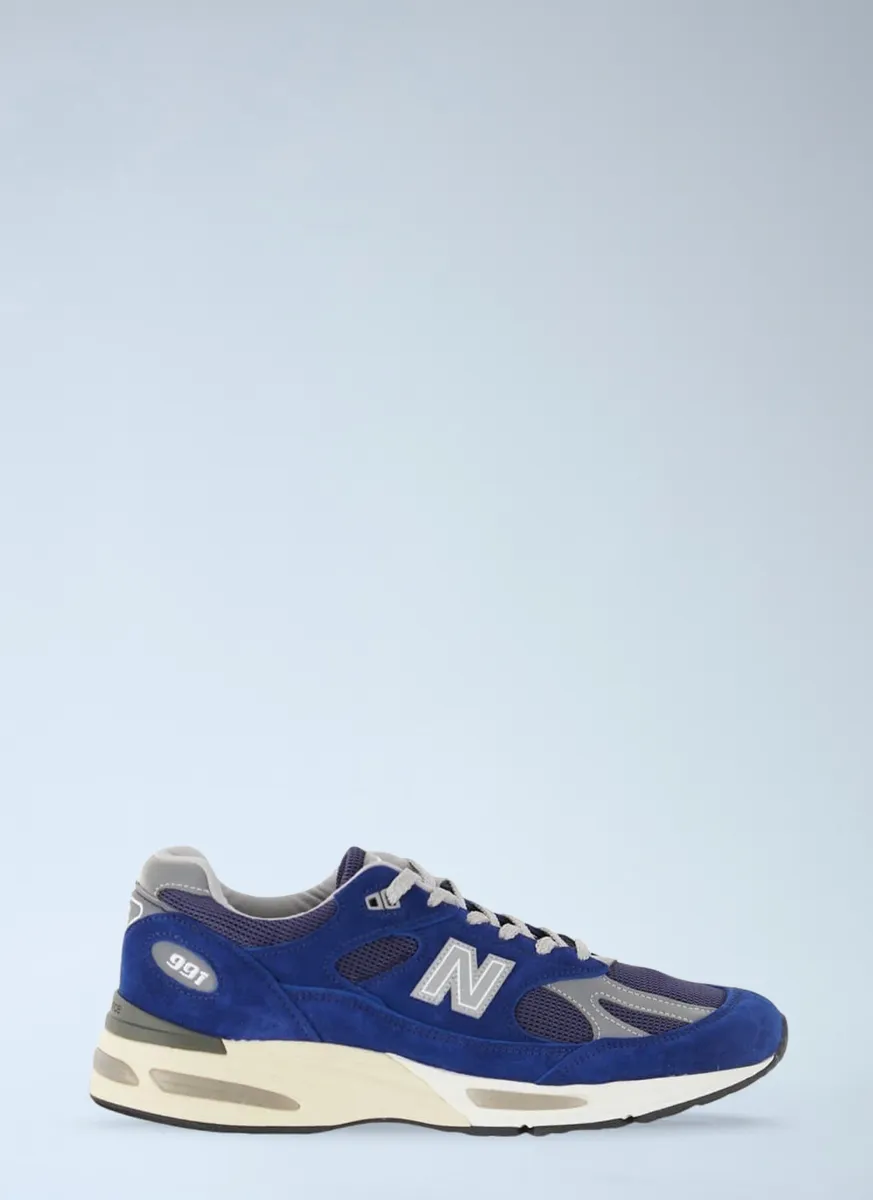 U991VB2 Made in UK Sneakers