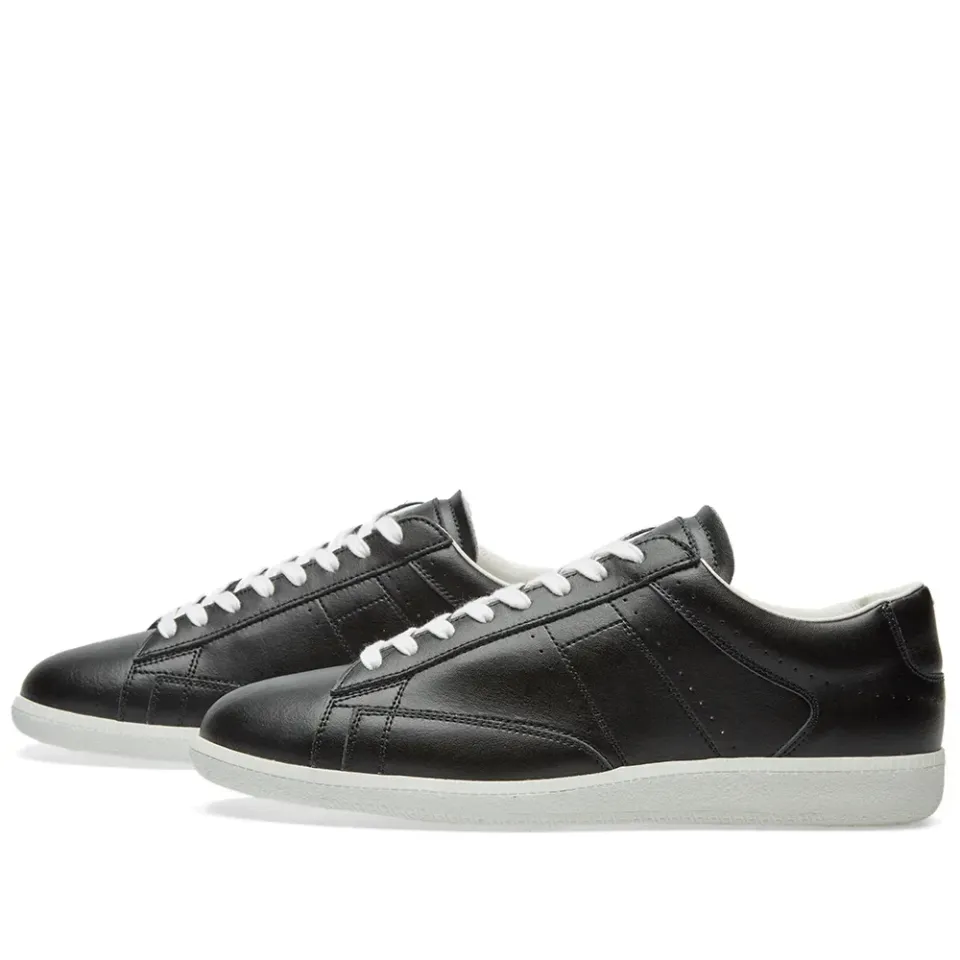 22 Ace Low Sneaker