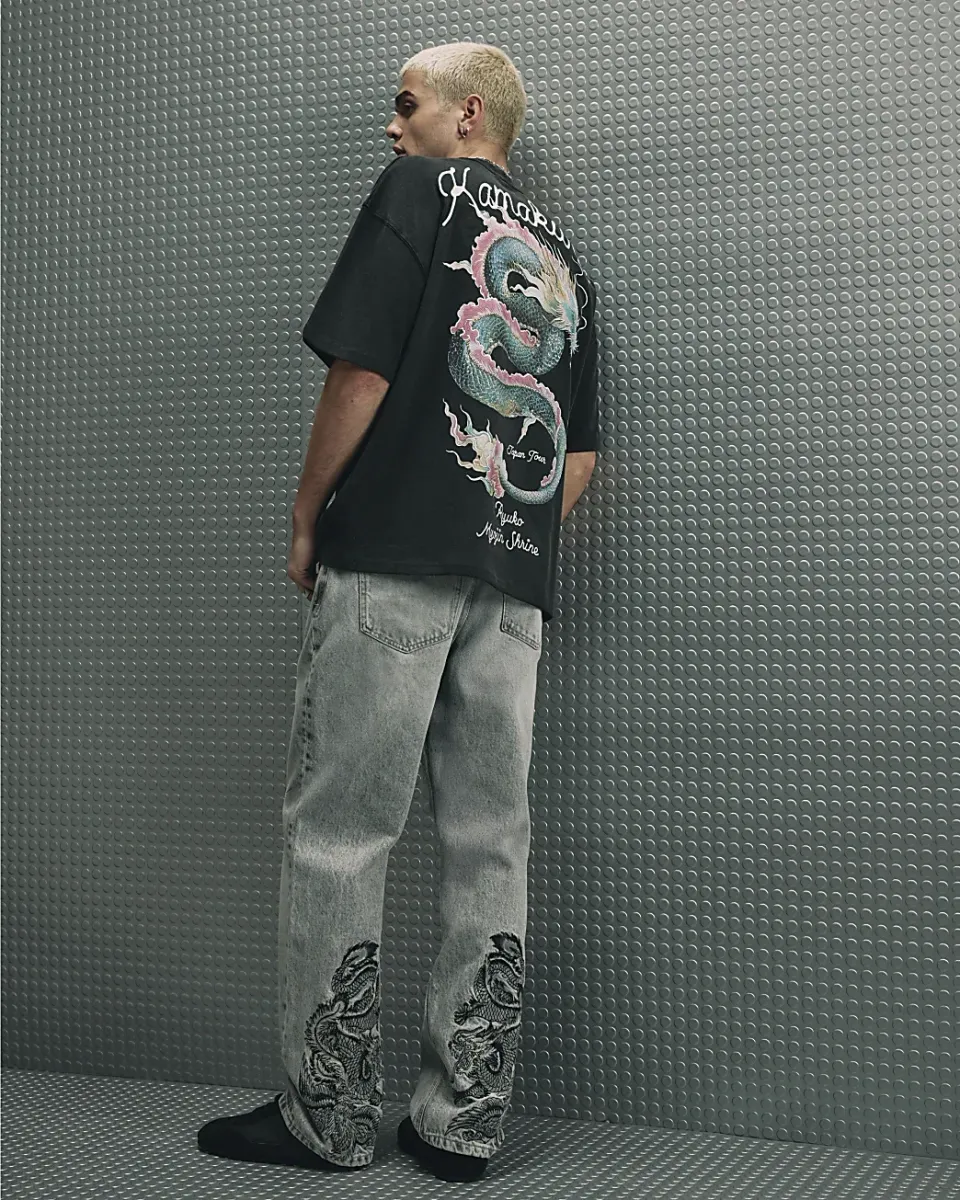 Loose Fit Embroidered Jeans