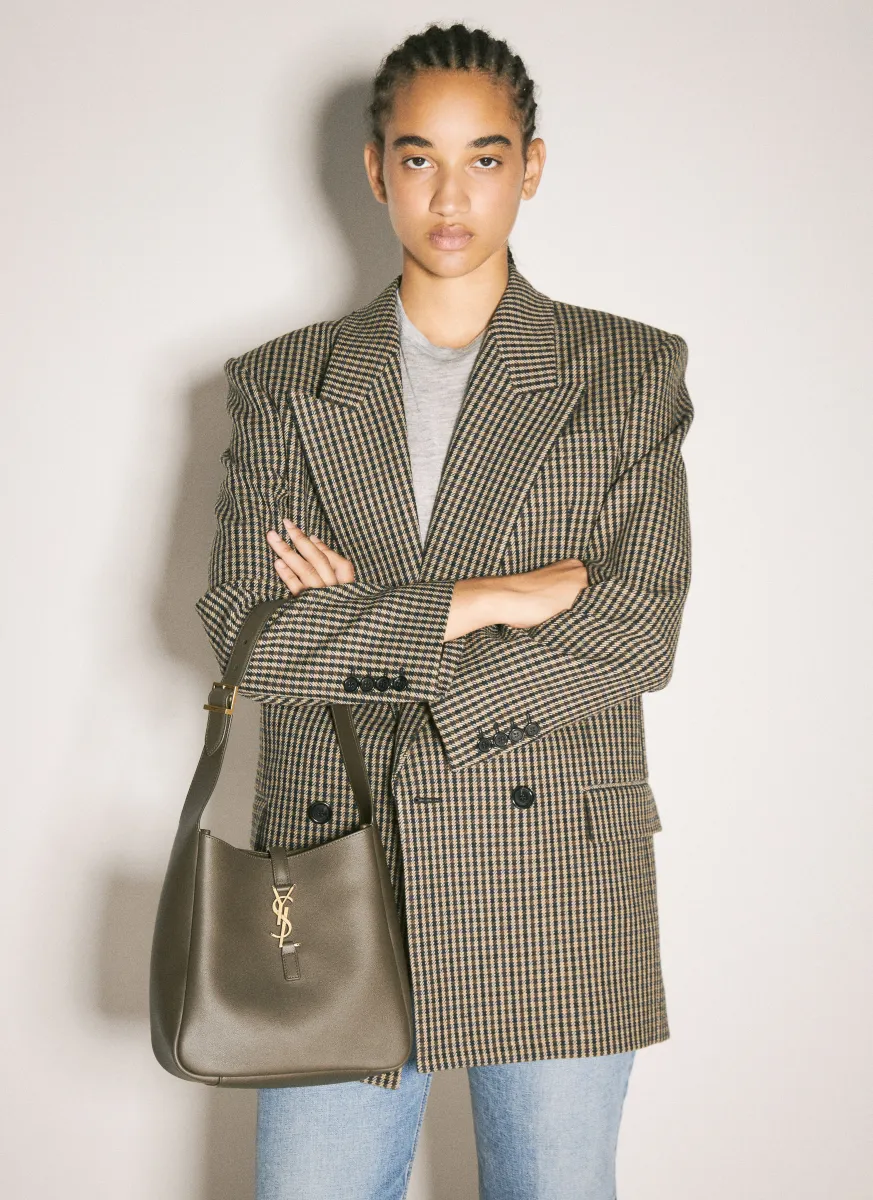 Le 5 à 7 Small Shoulder Bag