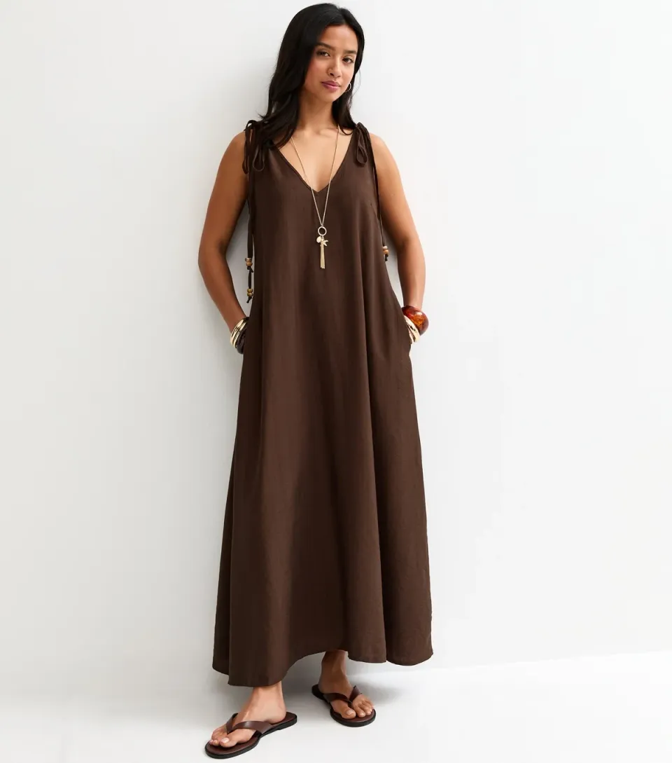 Women's Petite Dark Brown Ruched Shoulder Smock Midi Dress