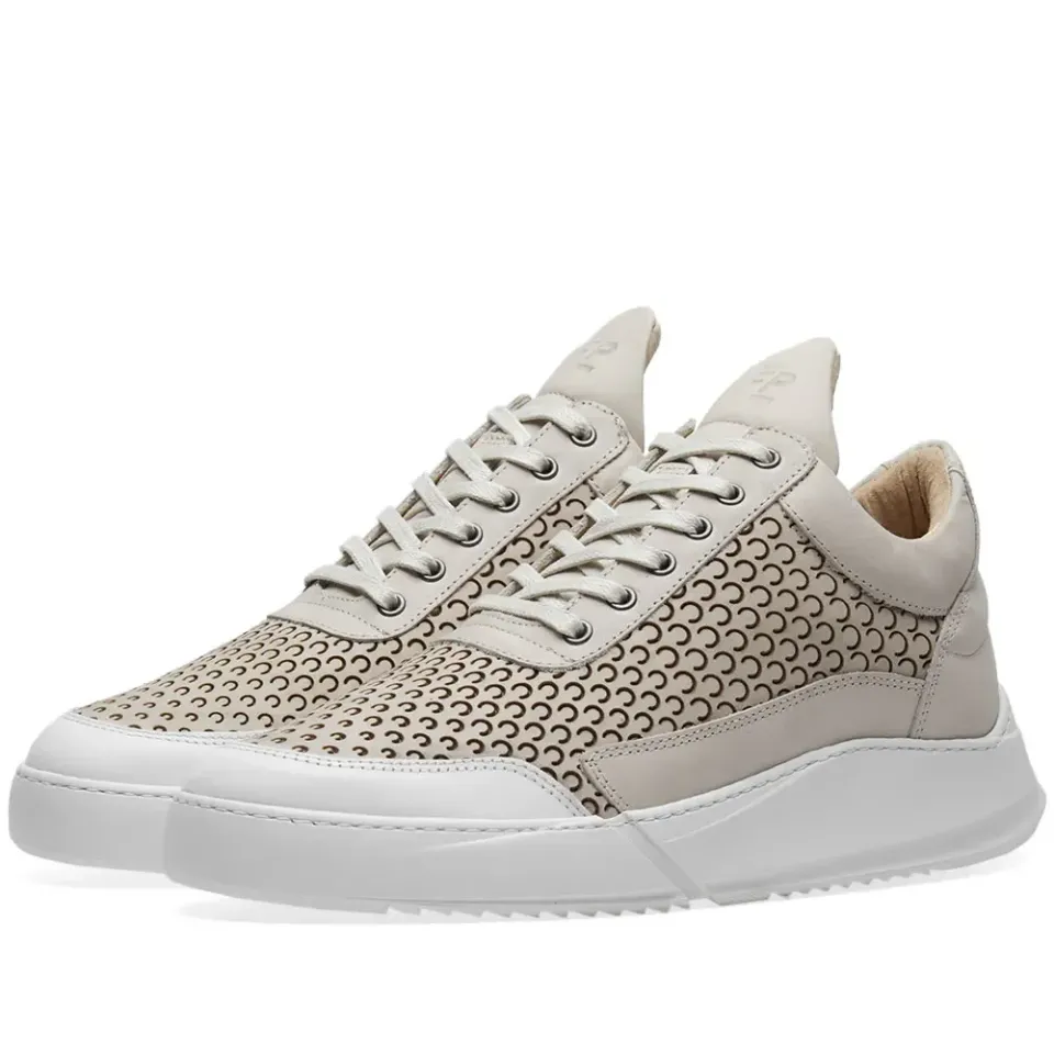 Low Top Sneaker