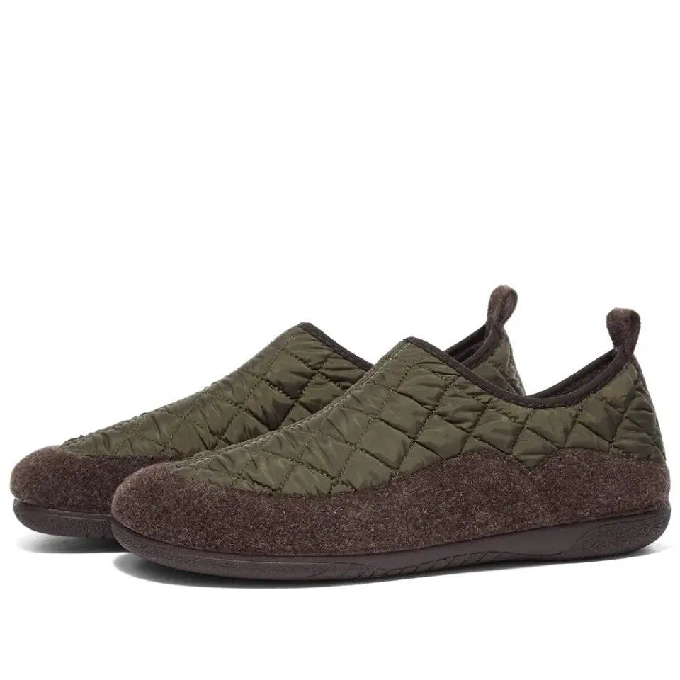 Guru's Roomshoes Quilted Houseshoe