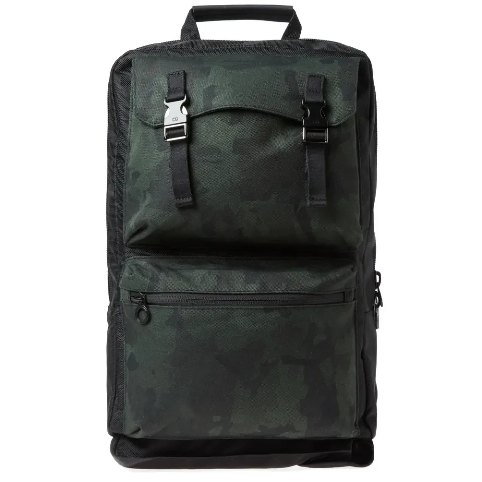 C6 Field Pack