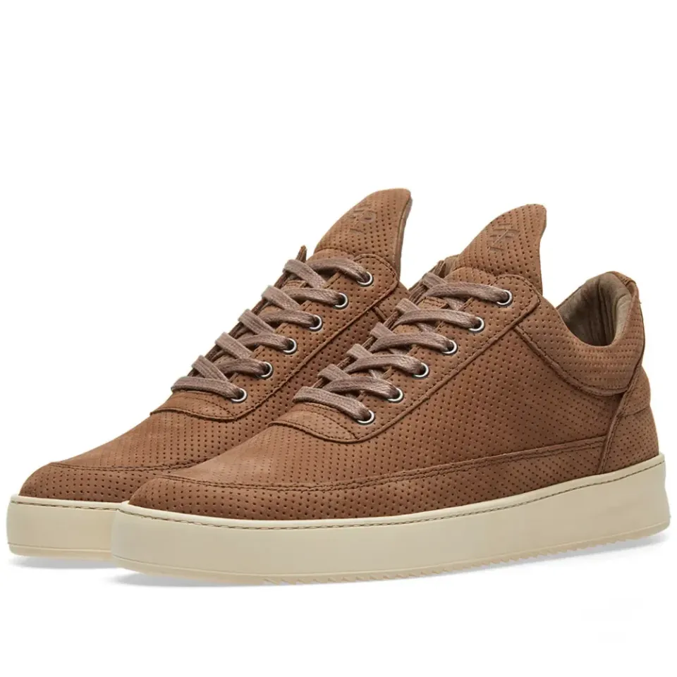 Low Top Sneaker