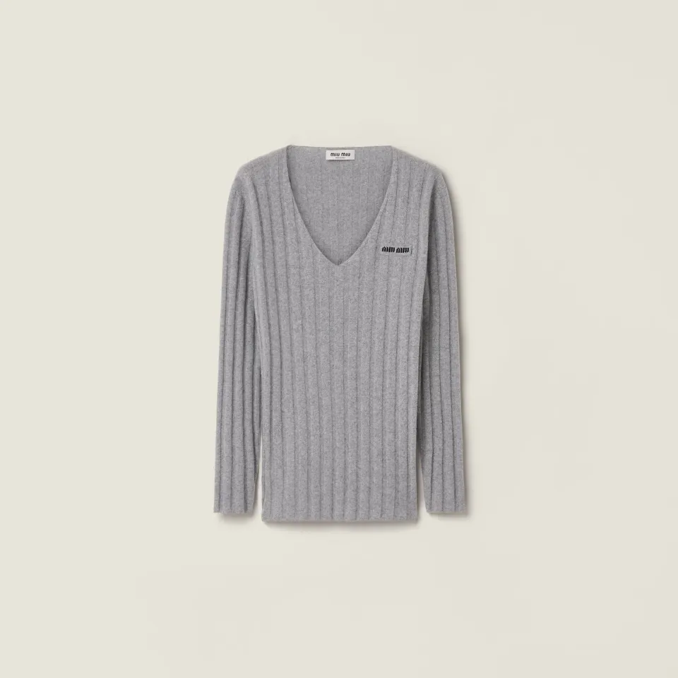 Wool and cashmere V-neck sweater