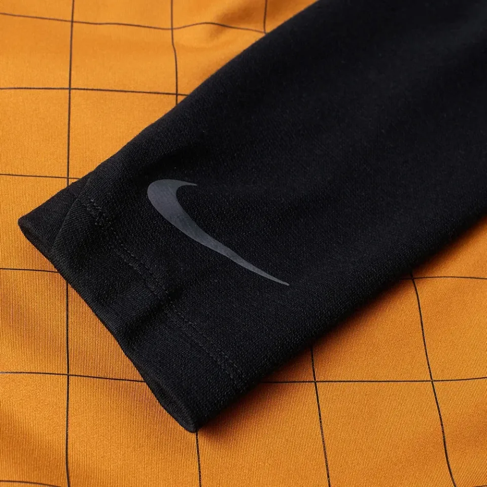 Essentials Long Sleeve TR BL Top