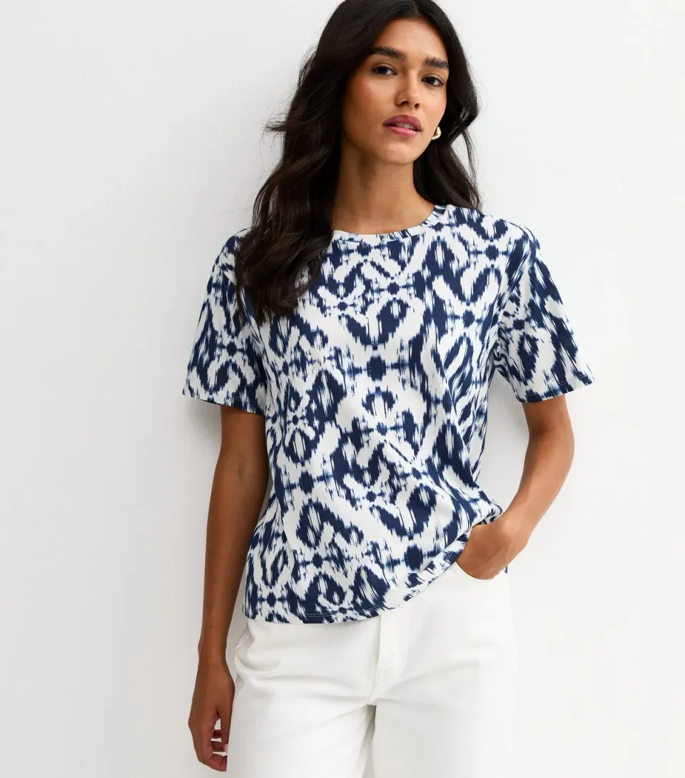 Women's Navy Abstract Pattern Short T-Shirt