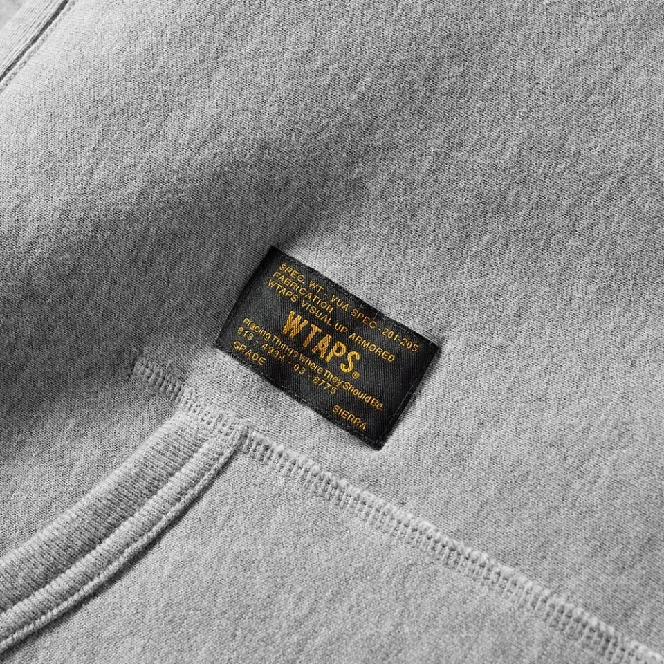 Design 01 Hoody