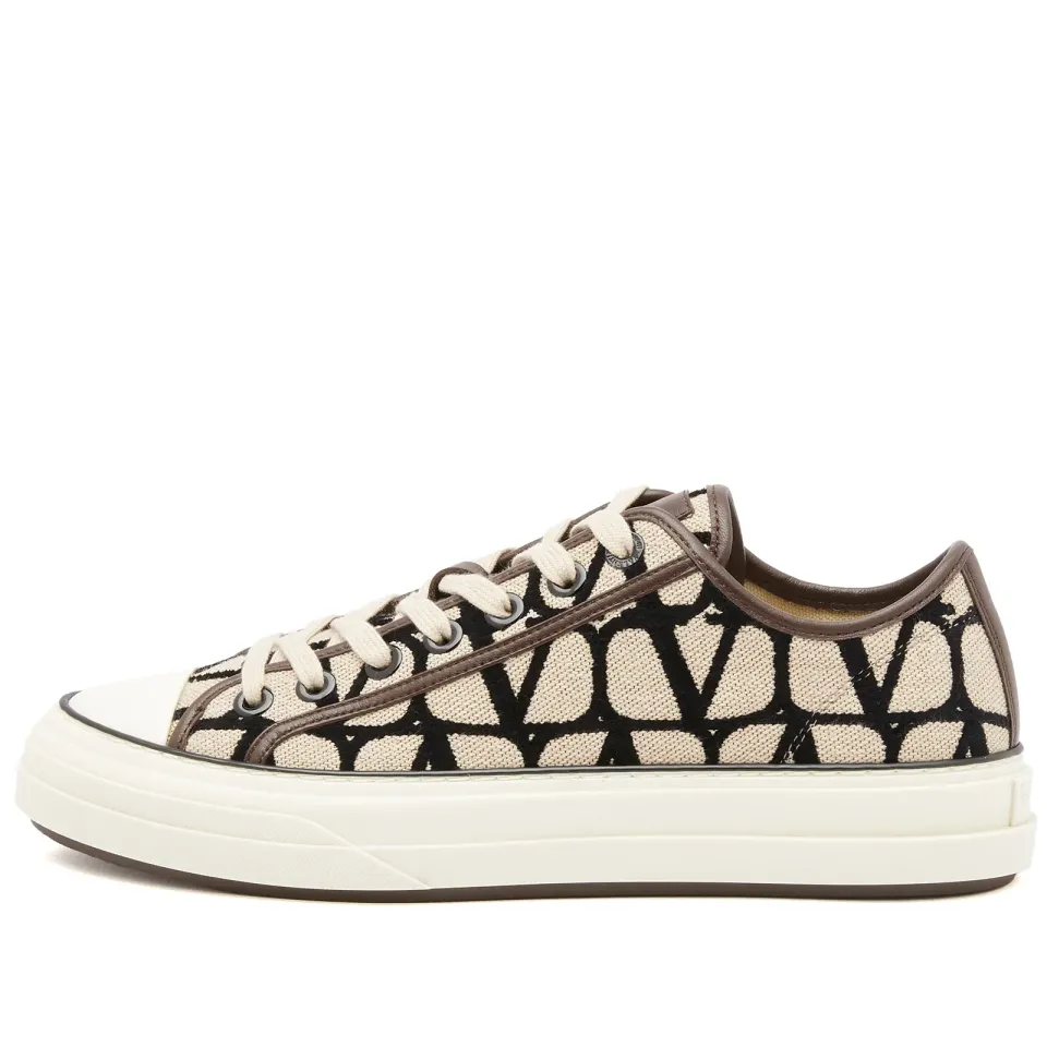 Icon Low Top Sneaker