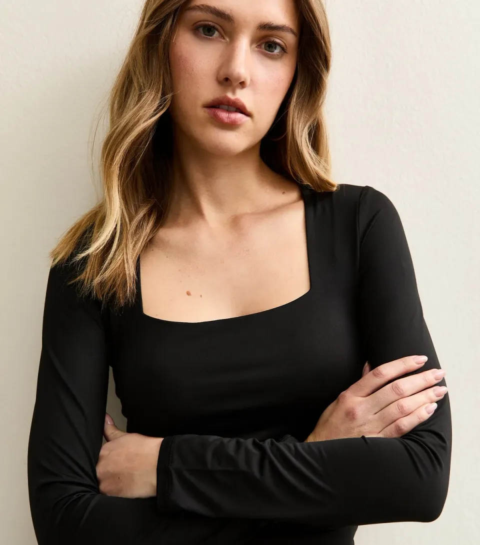 Women's Black Long Sleeve Square Neck Top